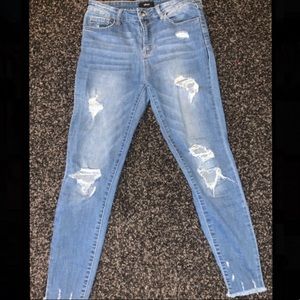 Light wash ripped Vervet jeans